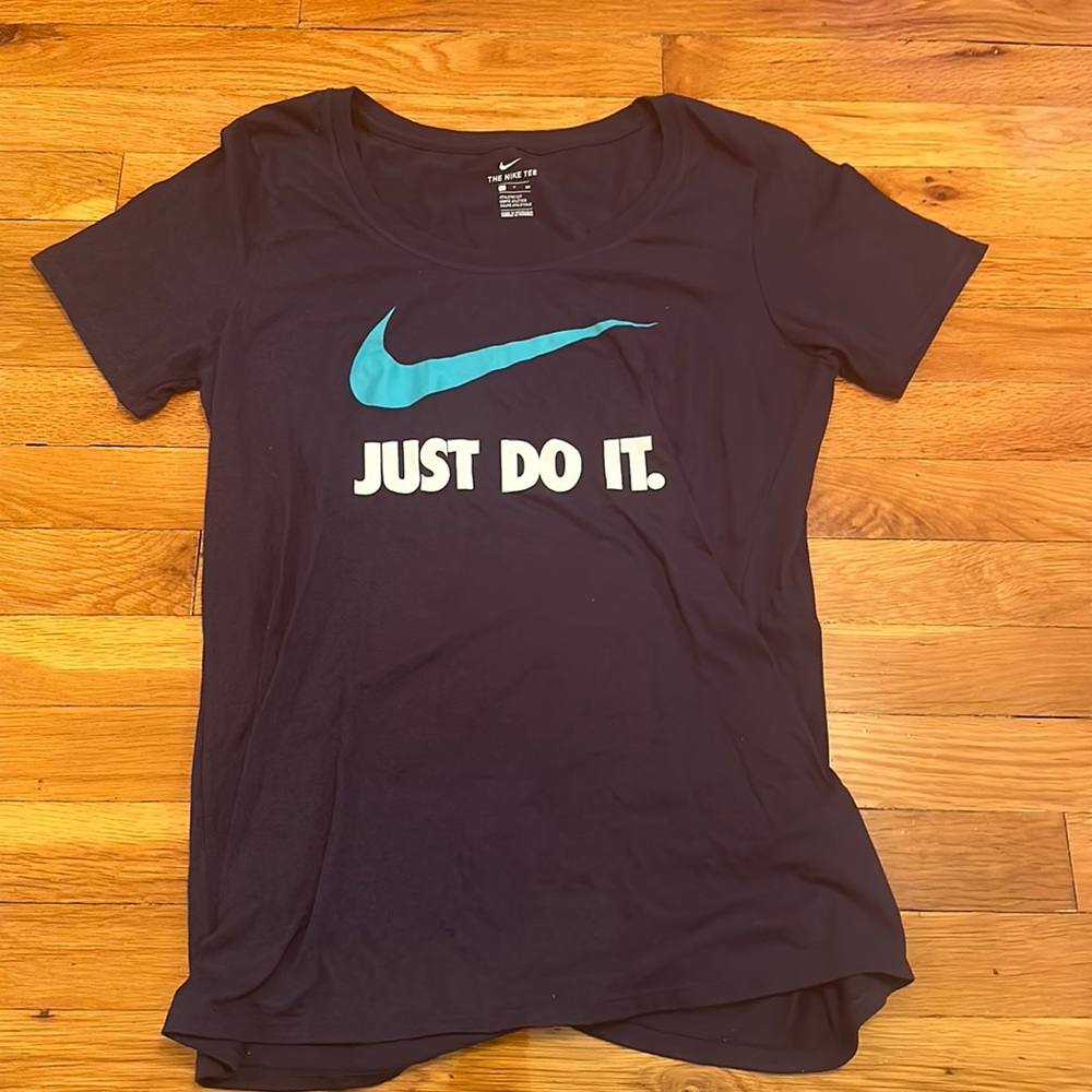 The Nike Tee - Navy